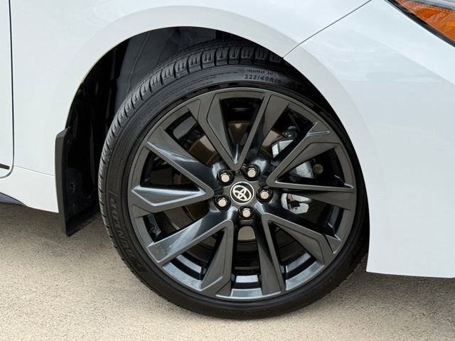 Used 2026 Toyota Corolla SE FWD image 2