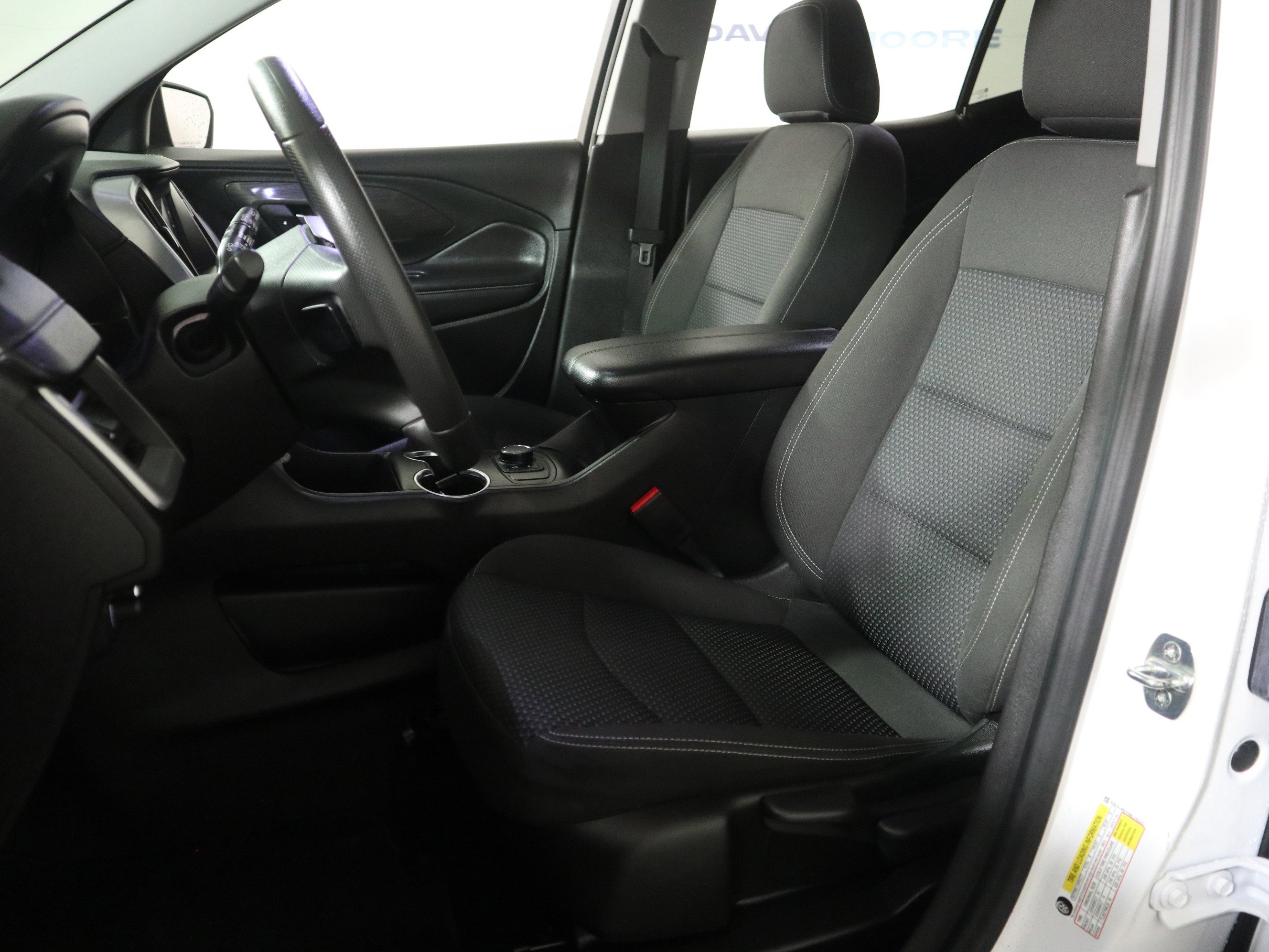 Used 2022 GMC Terrain SLE image 22