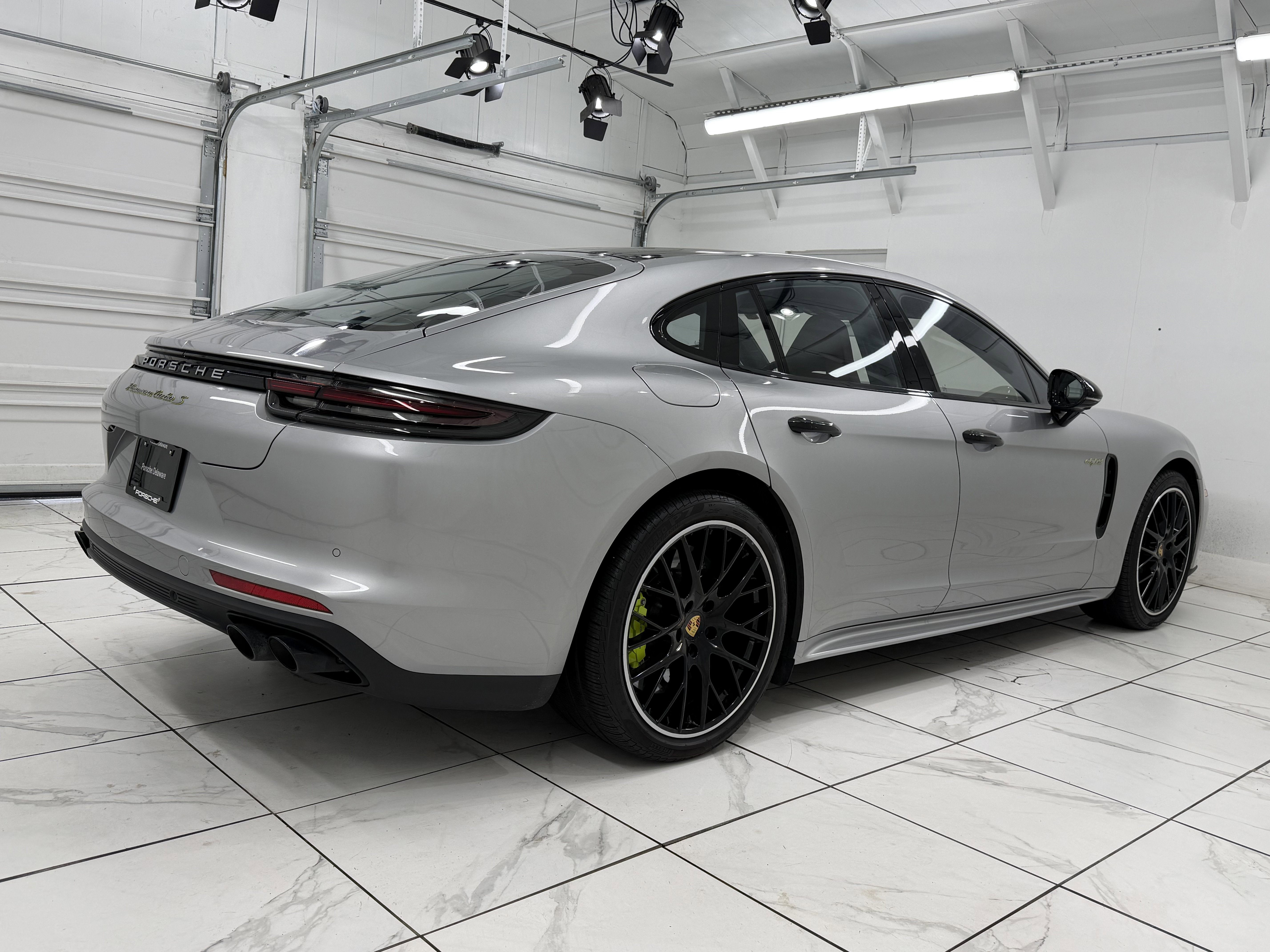 Used 2019 Porsche Panamera Turbo S image 11