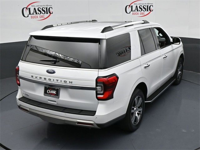 Used 2022 Ford Expedition Limited image 23