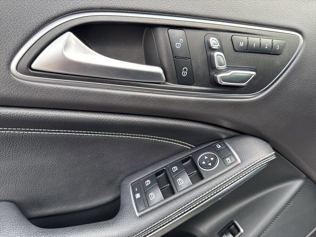 Used 2018 Mercedes-Benz GLA 250 4MATIC image 14