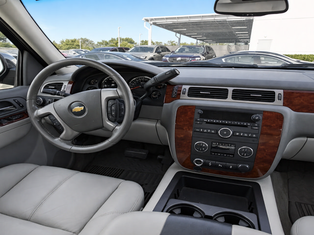 Used 2013 Chevrolet Avalanche LT w/ All-Star Edition RWD image 14