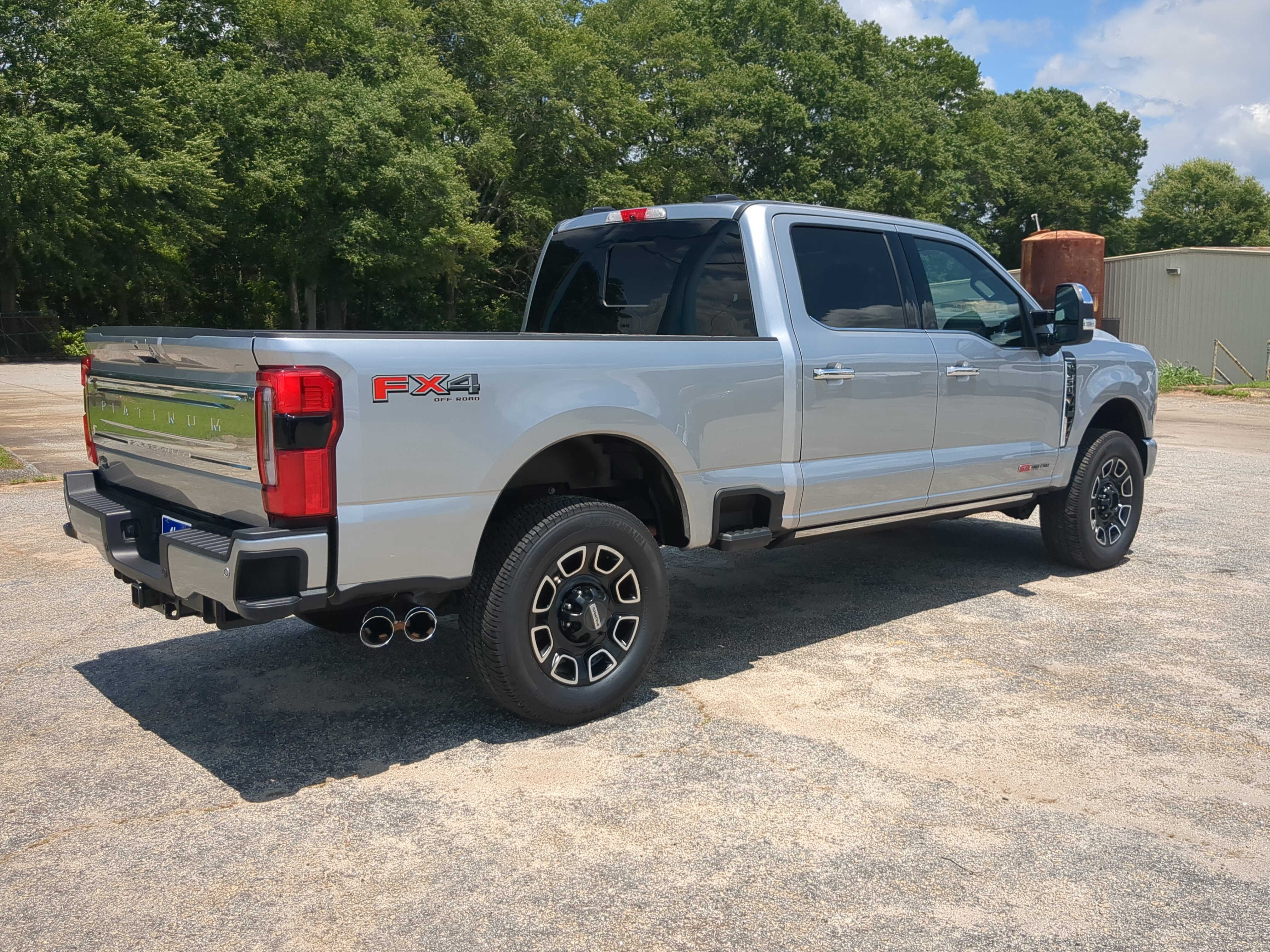 Used 2024 Ford F350 Platinum AWD/4WD image 3