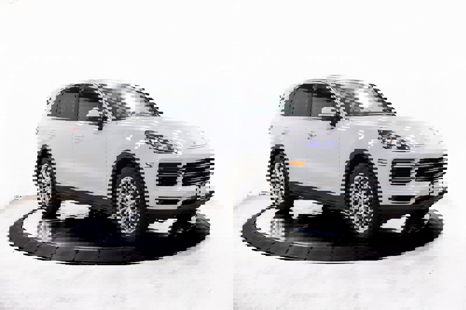 Certified 2022 Porsche Cayenne image 9