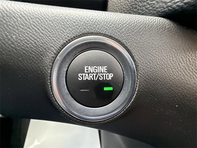 Used 2022 GMC Terrain SLE w/ Driver Convenience Package image 16