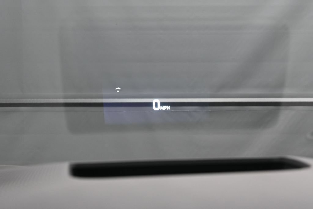 Used 2025 Cadillac Optiq Sport 2 AWD/4WD image 17