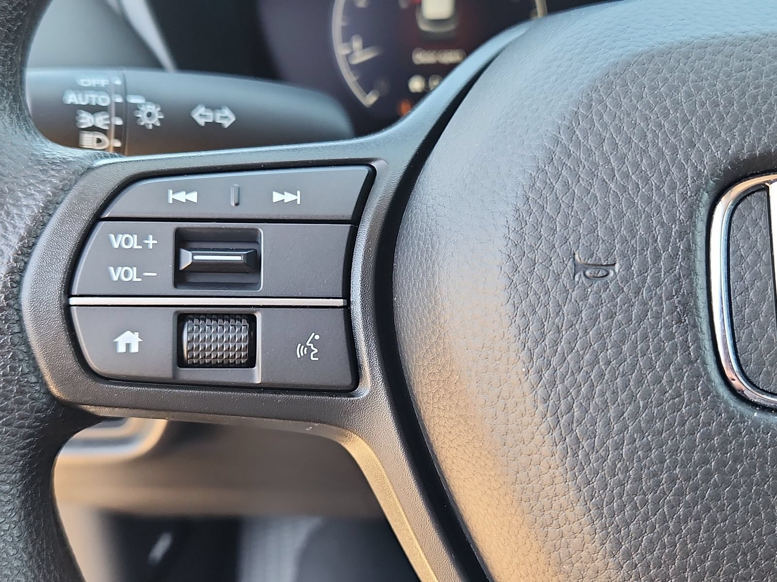 Certified 2026 Honda HR-V LX image 19