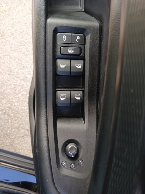 Used 2023 Jeep Grand Cherokee L Laredo image 63