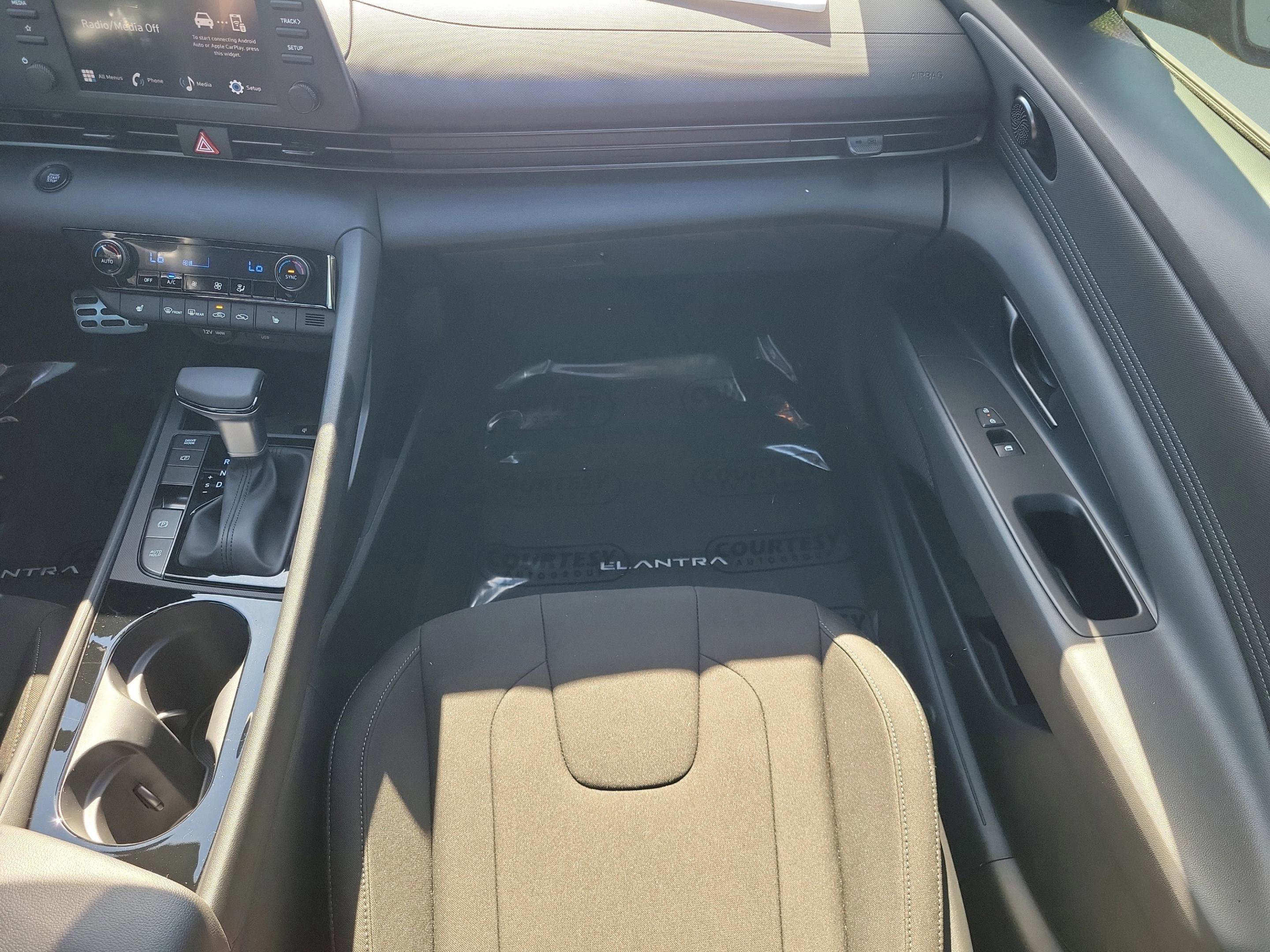 New 2026 Hyundai Elantra SEL Sport w/ Cargo Package image 12