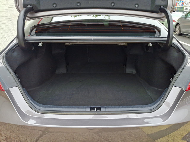 Used 2022 Toyota Camry SE w/ Carpet Mat Package (TMS) FWD image 28