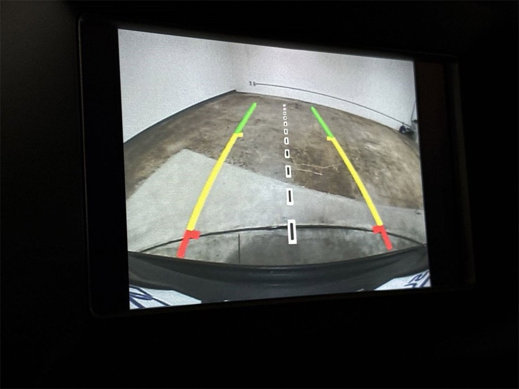 Used 2019 Jeep Grand Cherokee Laredo image 14