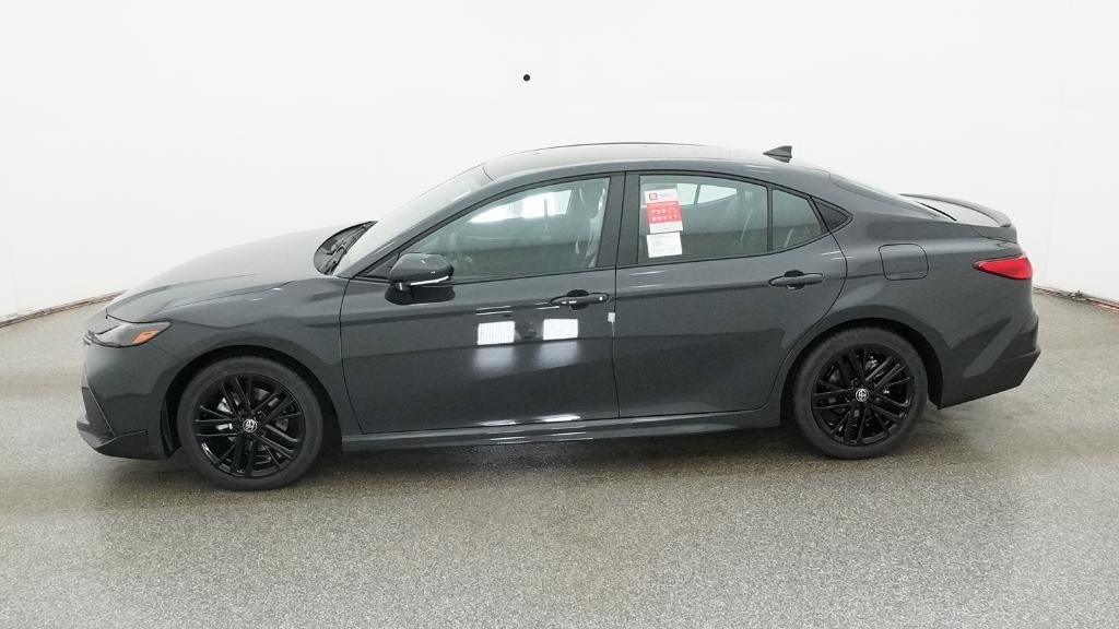 New 2026 Toyota Camry SE FWD image 3