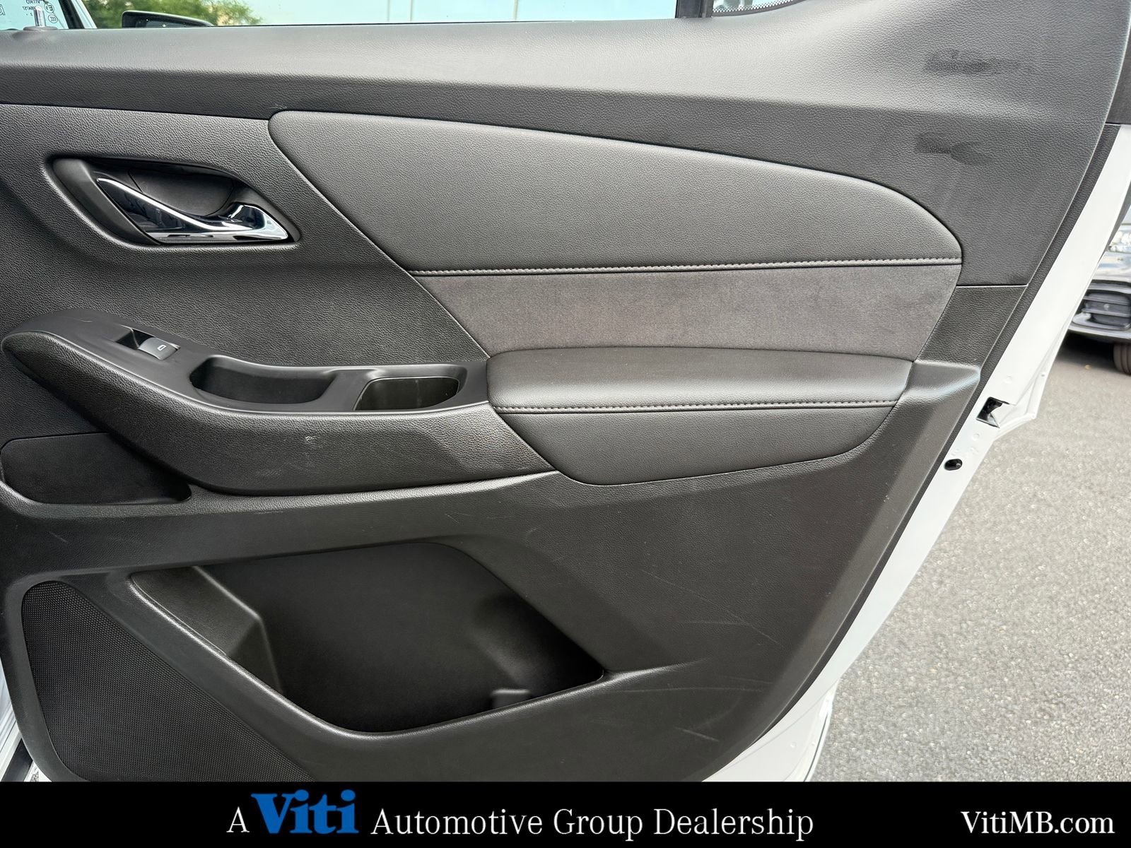 Used 2023 Chevrolet Traverse High Country image 27