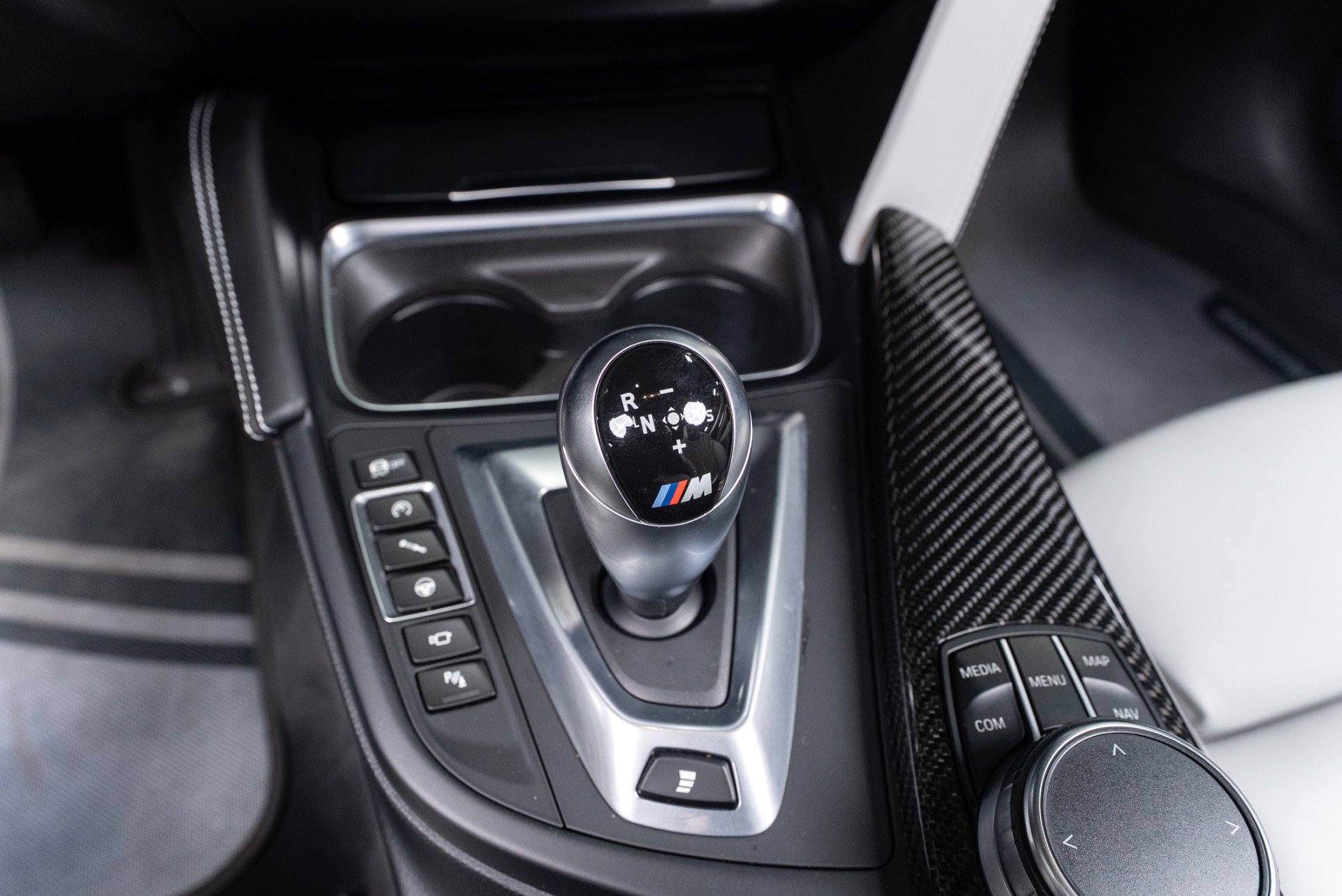 Used 2020 BMW M4 Convertible w/ Executive Package image 88