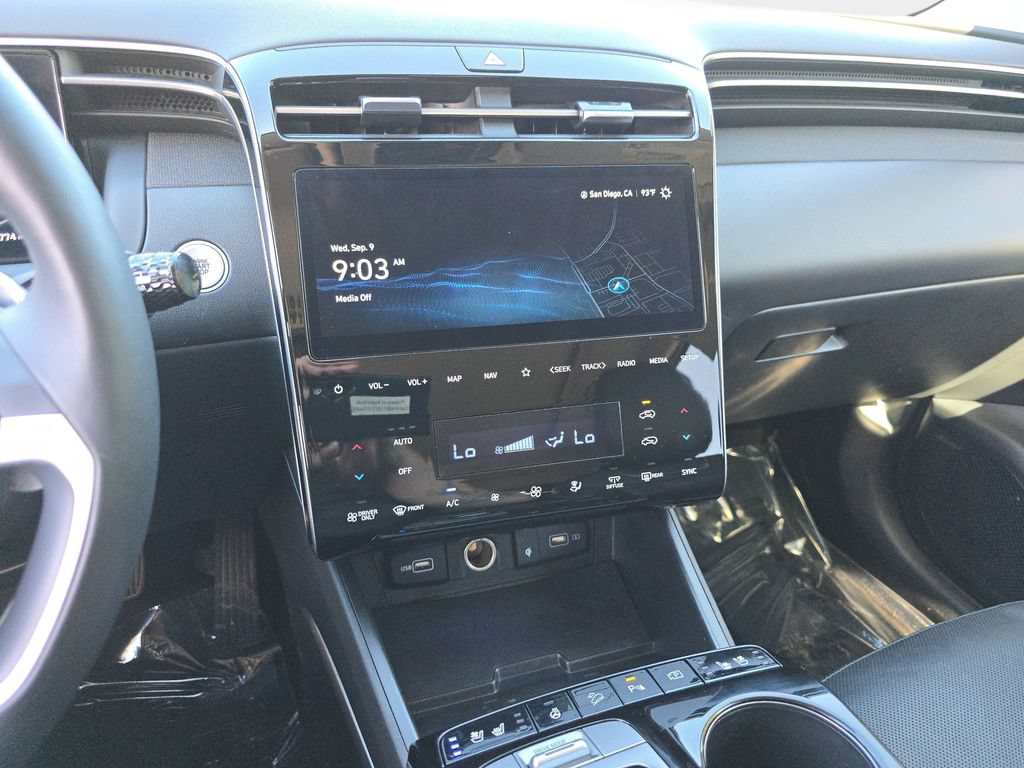 Used 2024 Hyundai Tucson Limited AWD/4WD image 26