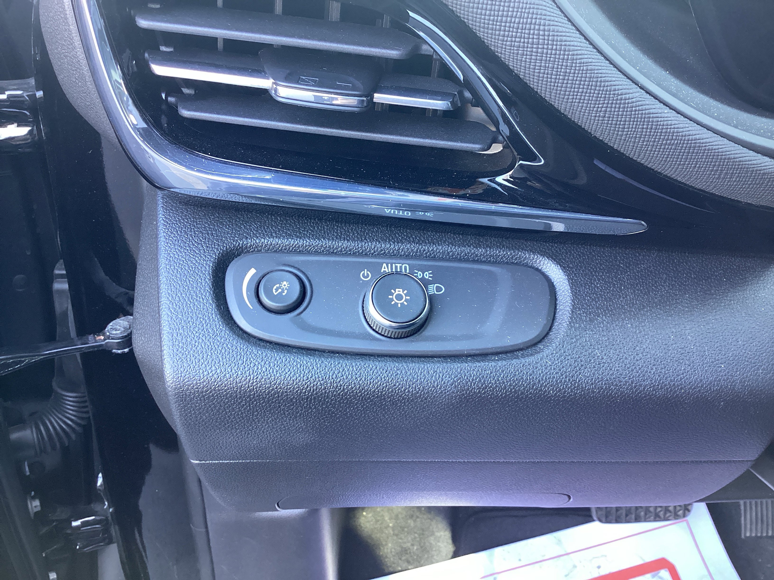 Used 2024 Buick Envista Avenir image 20