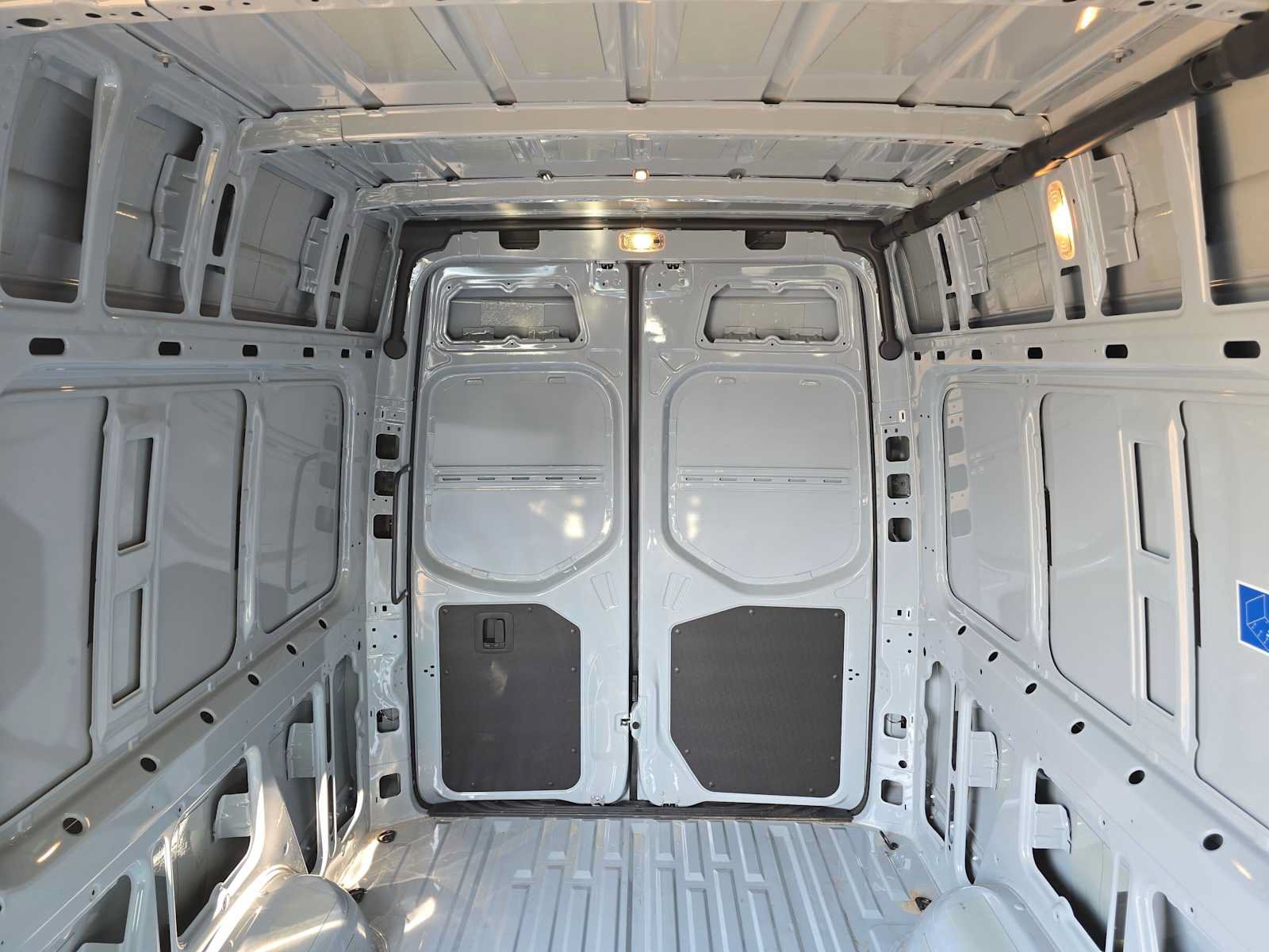 Used 2026 Mercedes-Benz Sprinter 2500 image 16