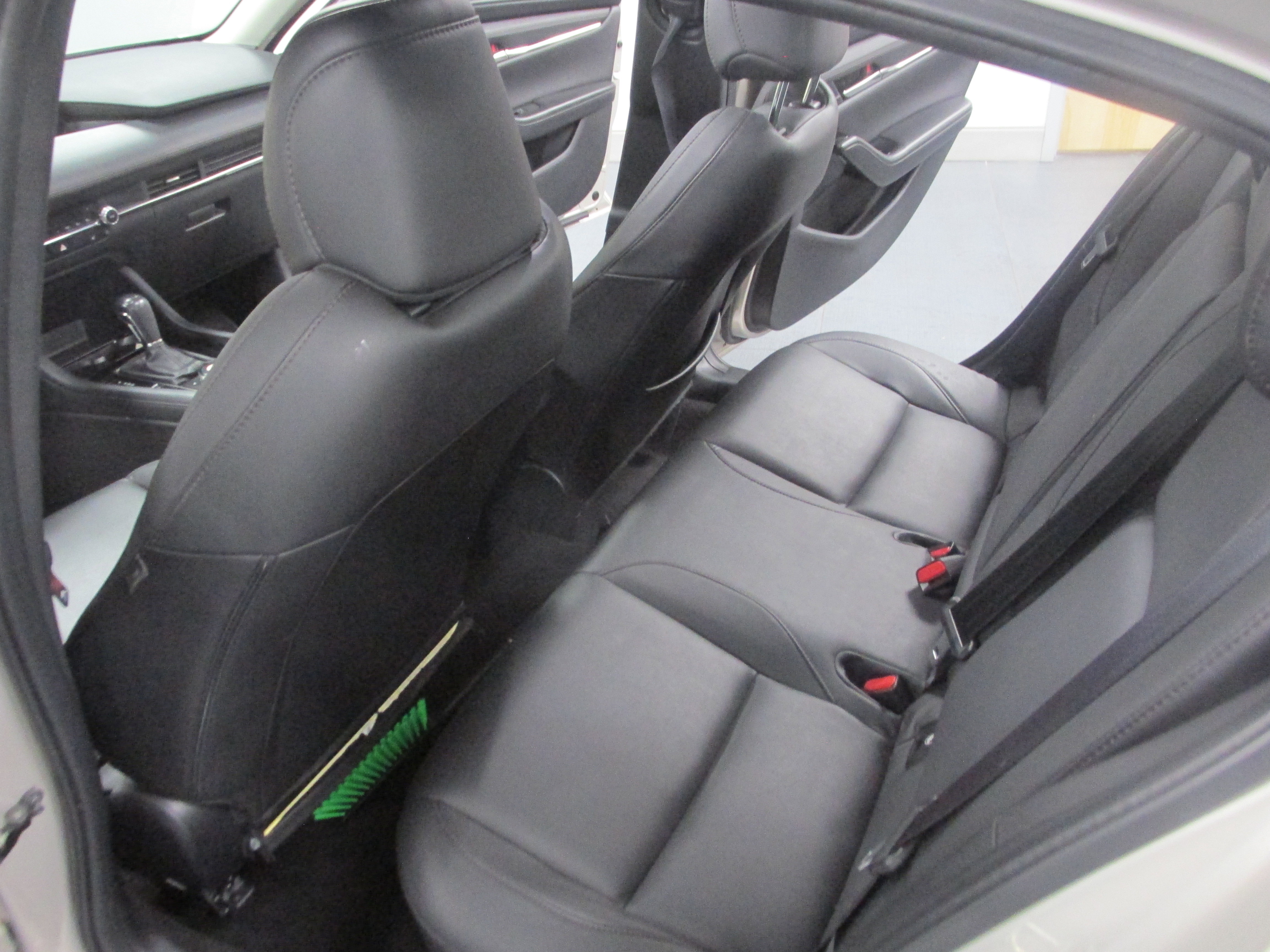 Used 2024 MAZDA MAZDA3 s FWD image 25