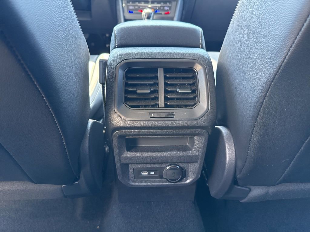 Used 2022 Volkswagen Tiguan SE AWD/4WD image 22