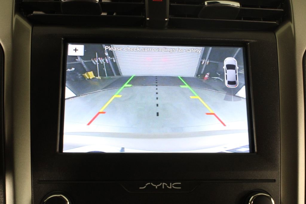 Used 2019 Ford Fusion SE image 25