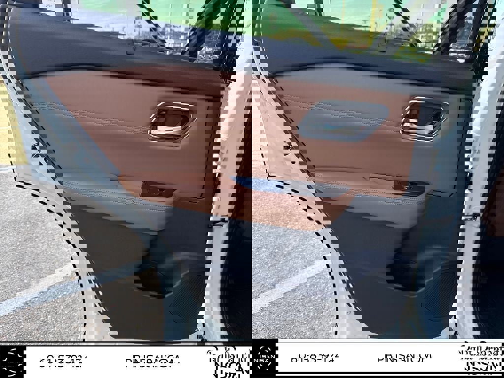 New 2026 Nissan Rogue Platinum image 29