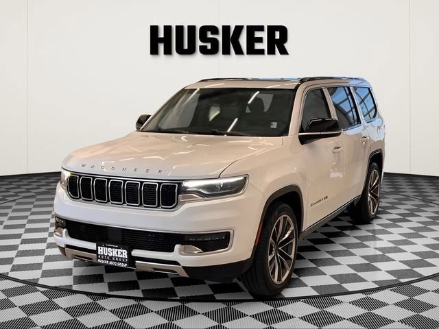 Used 2023 Jeep Wagoneer Series III w/ Premium Group I AWD/4WD image 6