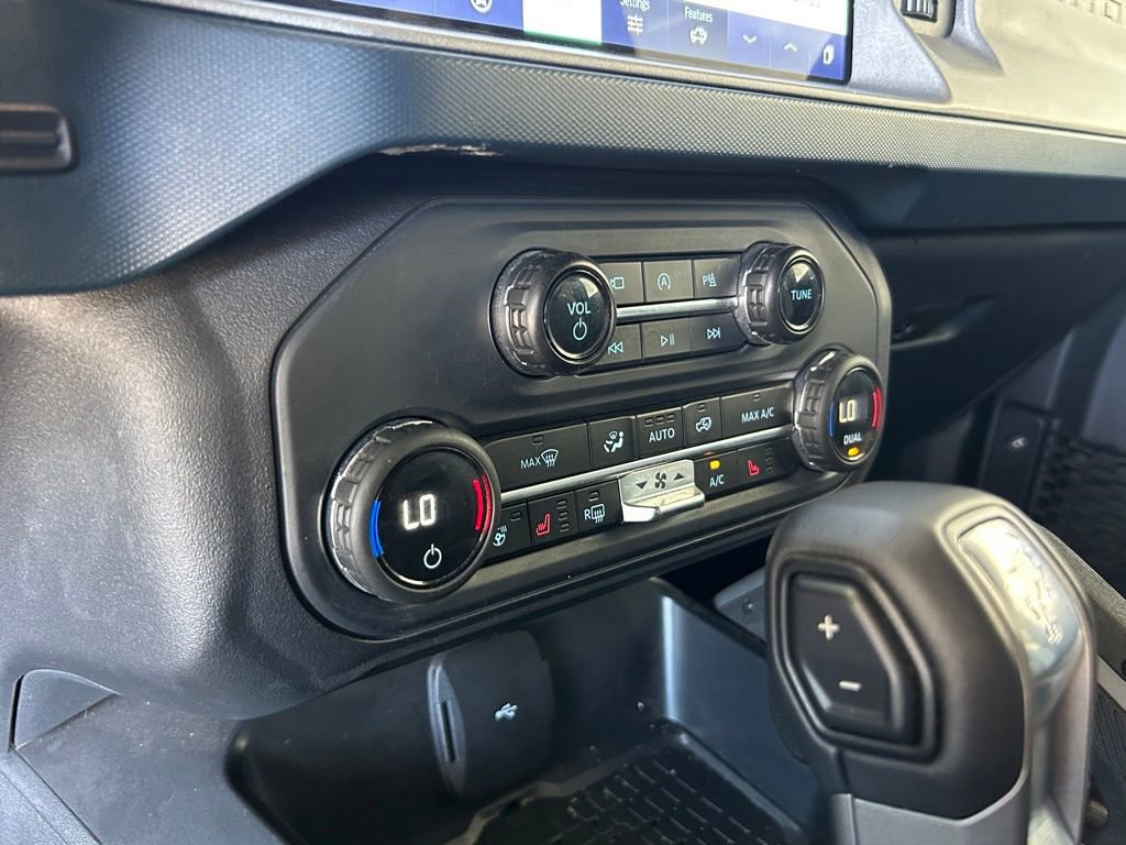 Certified 2024 Ford Bronco Outer Banks AWD/4WD image 39