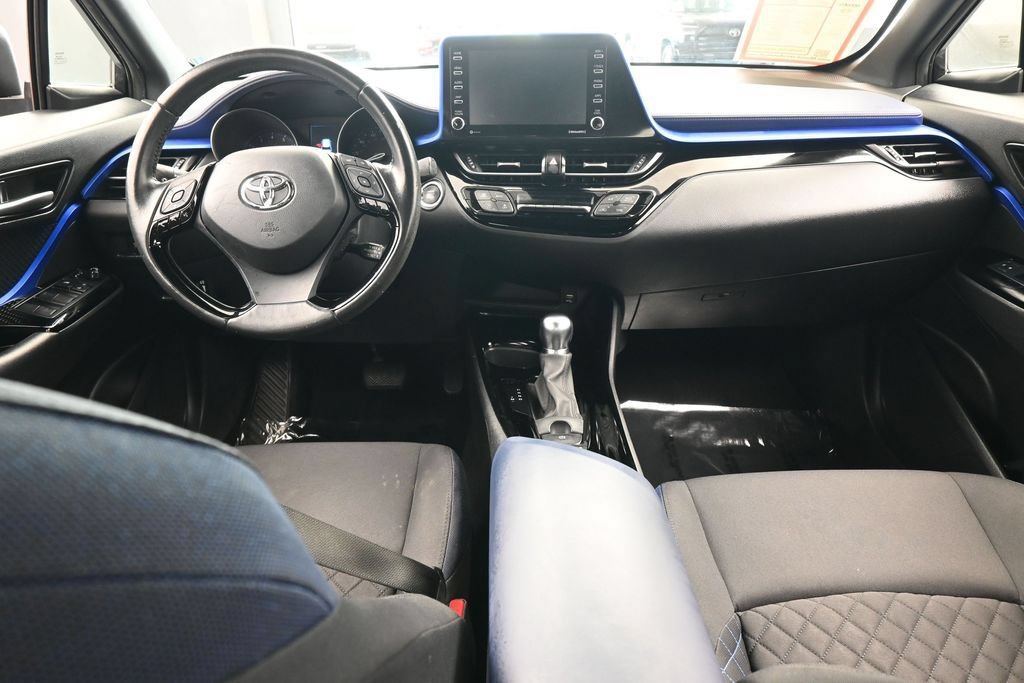 Used 2021 Toyota C-HR XLE FWD image 37