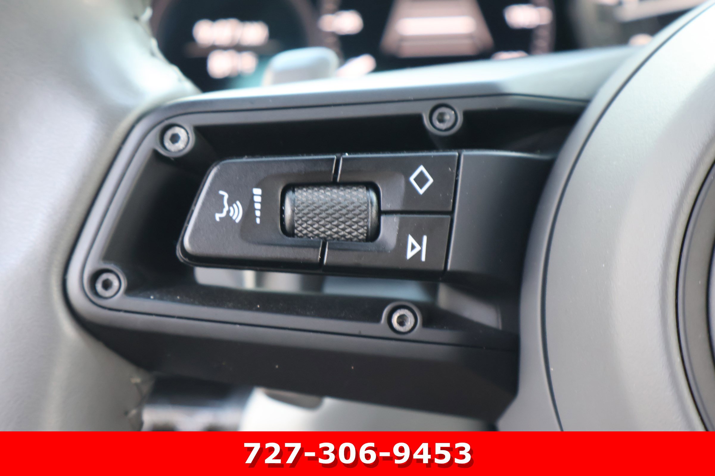 Used 2020 Porsche 911 Cabriolet image 22