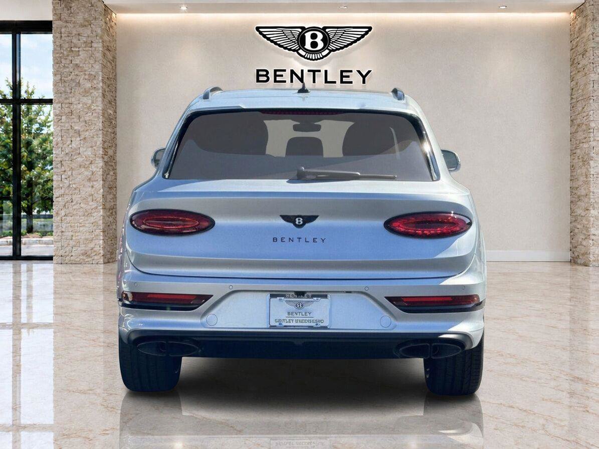 New 2027 Bentley Bentayga AWD/4WD image 3