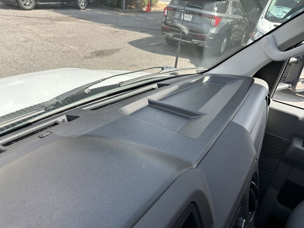 Used 2024 Ford E-350 and Econoline 350 Super Duty w/ Driver's Safety Package image 17