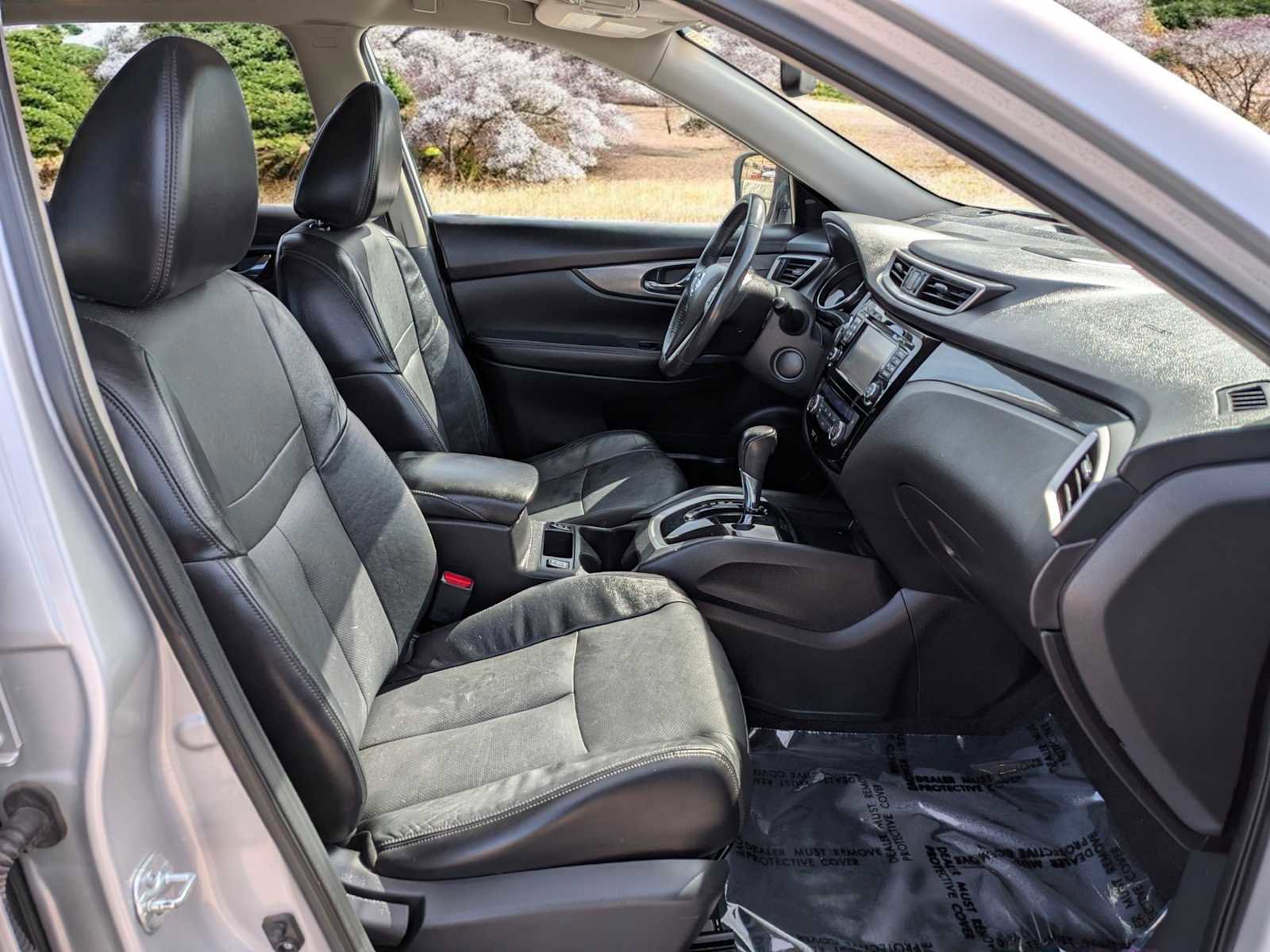 Used 2015 Nissan Rogue SL w/ SL Premium Package image 21