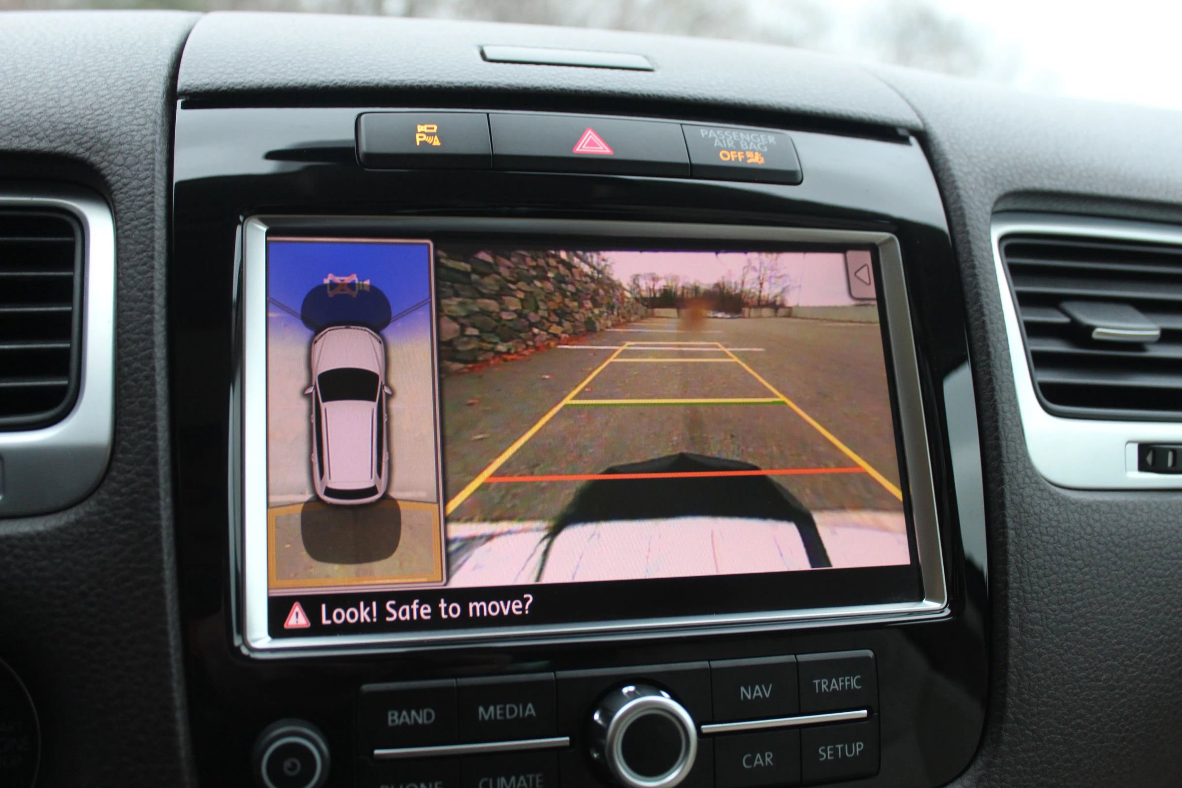 Used 2014 Volkswagen Touareg Hybrid image 35