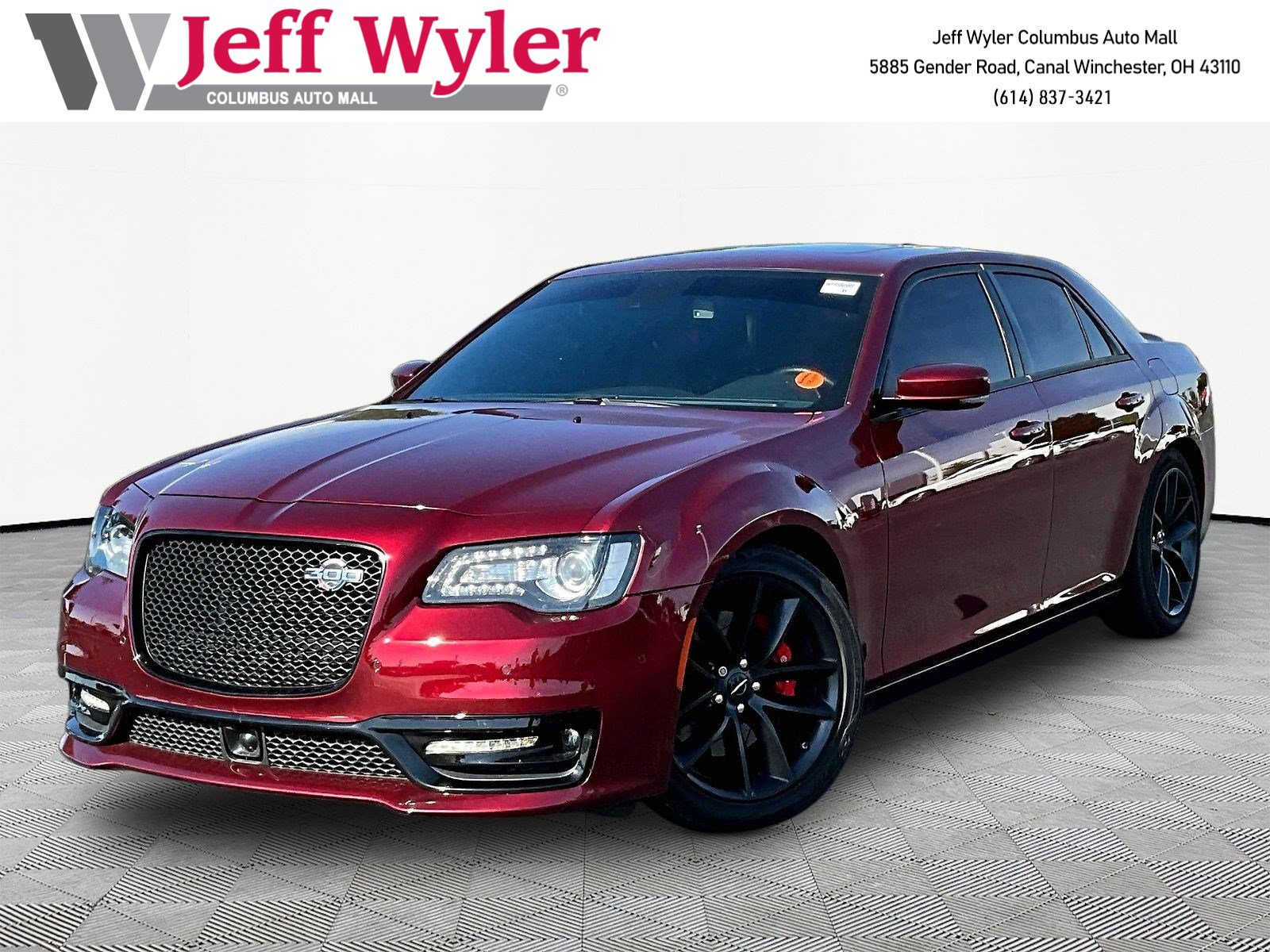Used 2023 Chrysler 300 C