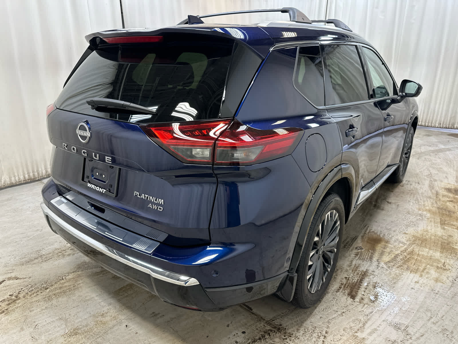 Certified 2025 Nissan Rogue Platinum image 11