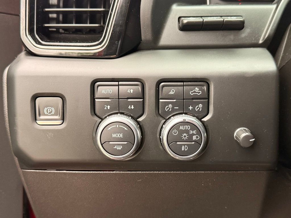 Used 2024 GMC Sierra 2500 AT4X w/ AT4X AEV Edition AWD/4WD image 10
