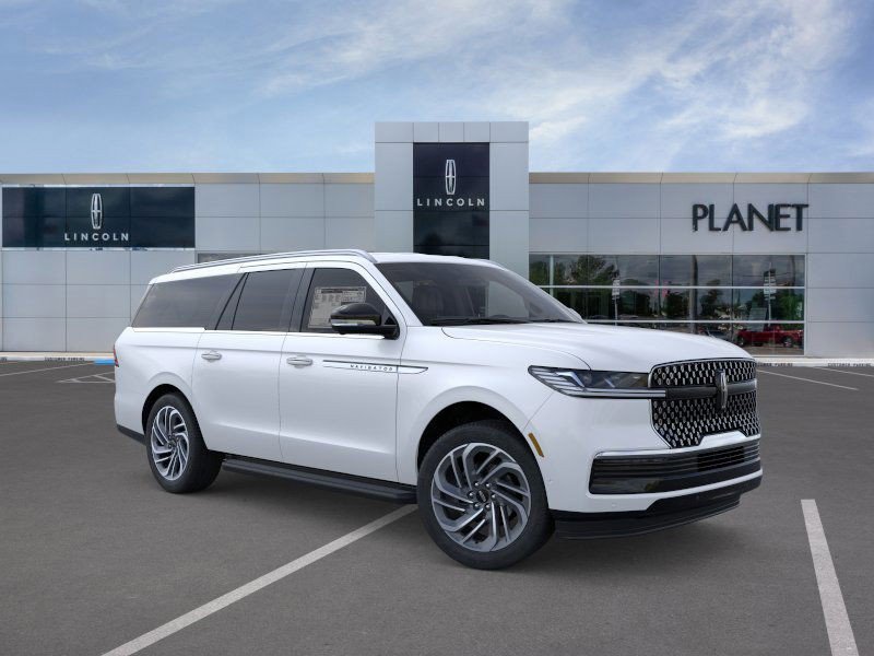 New 2026 Lincoln Navigator L Premier image 7