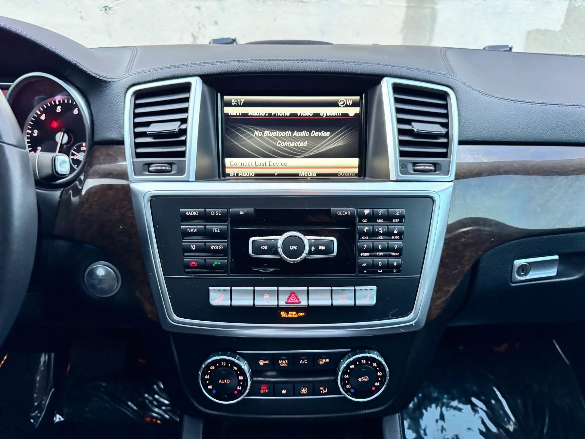 Used 2014 Mercedes-Benz GL 450 4MATIC image 31