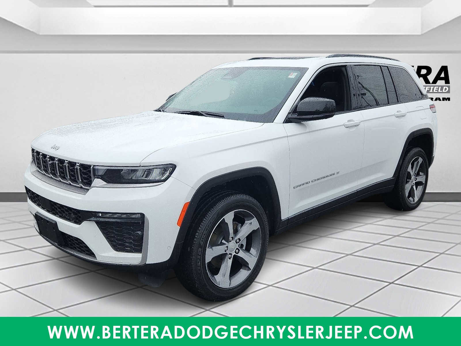 New 2026 Jeep Grand Cherokee Limited w/ Luxury Tech Group II AWD/4WD video 2