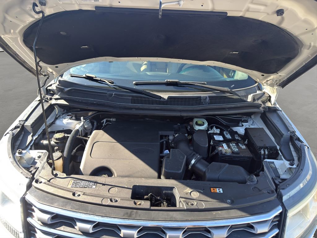 Used 2016 Ford Explorer Limited AWD/4WD image 24