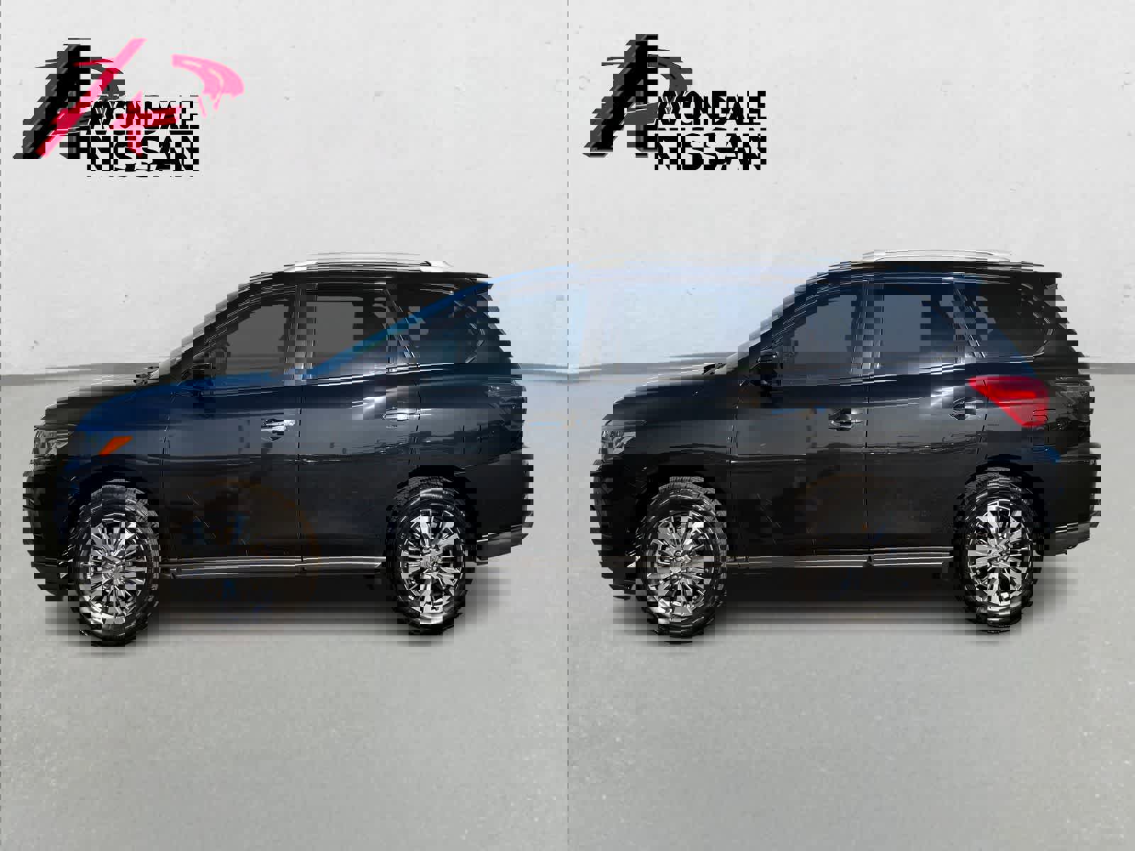 Used 2020 Nissan Pathfinder SL image 3