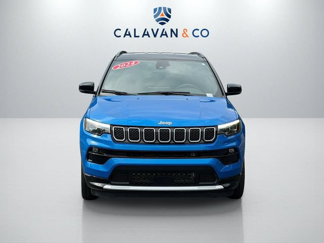 Used 2024 Jeep Compass Limited w/ Elite Group AWD/4WD image 2