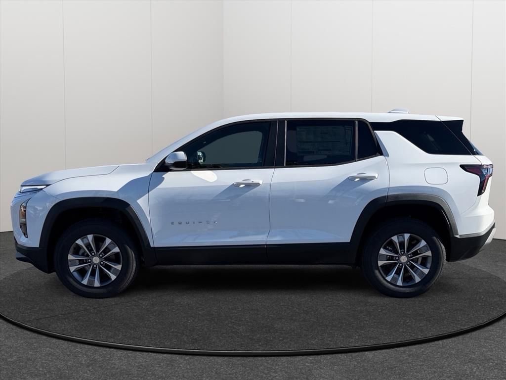 New 2026 Chevrolet Equinox LT w/ Convenience Package II image 2