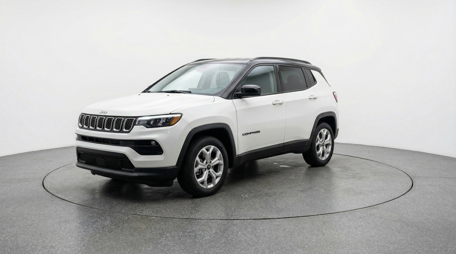 Used 2025 Jeep Compass Latitude image 3