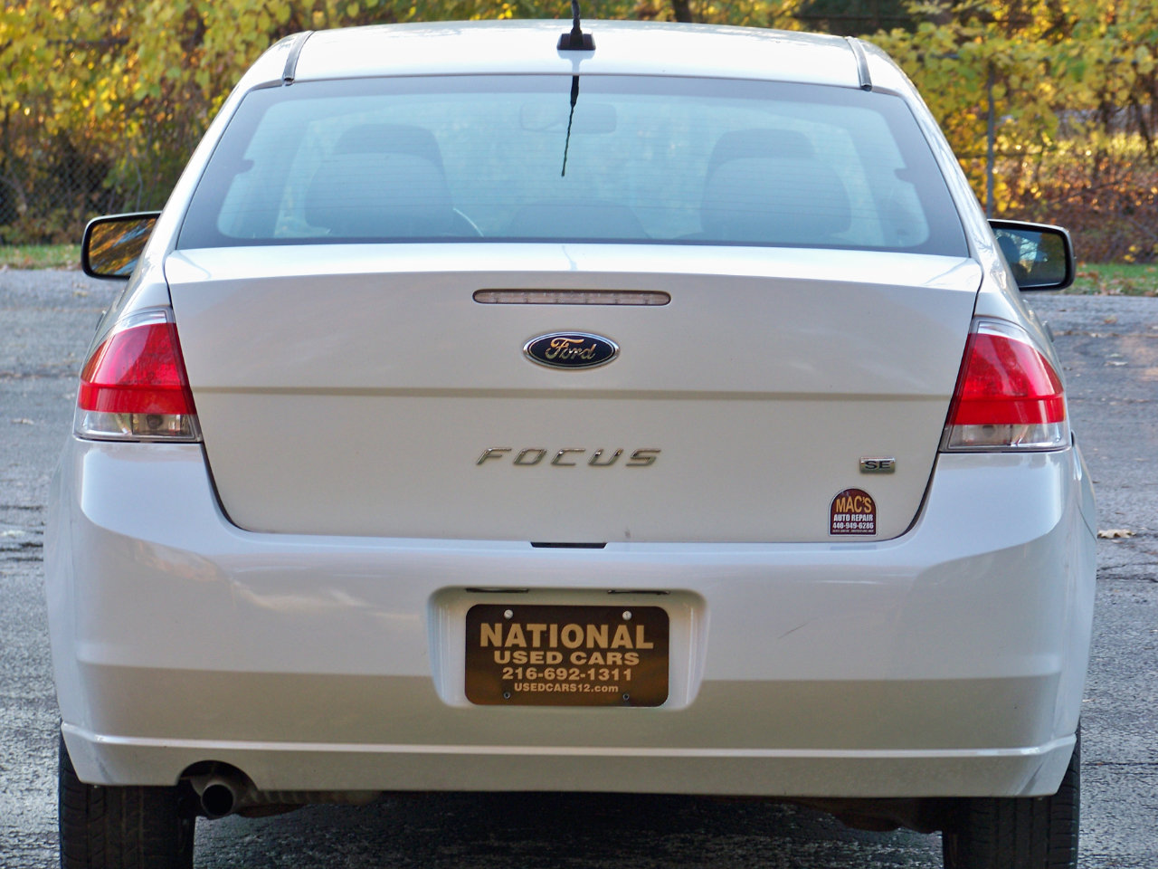 Used 2010 Ford Focus SE image 12