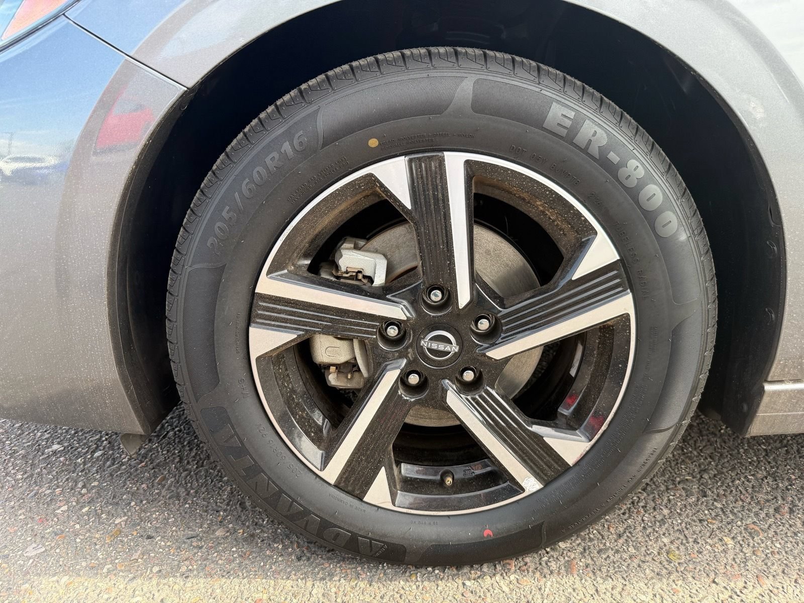 Used 2024 Nissan Sentra SV FWD image 11