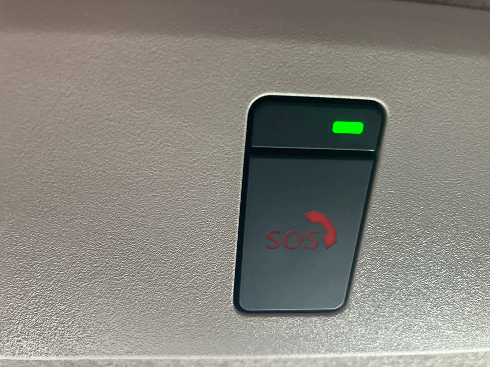 Used 2024 Nissan Kicks SR image 18