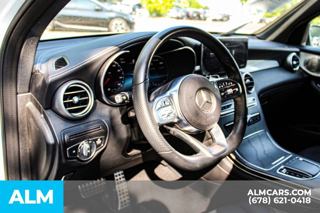 Used 2021 Mercedes-Benz GLC 300 4MATIC Coupe image 21