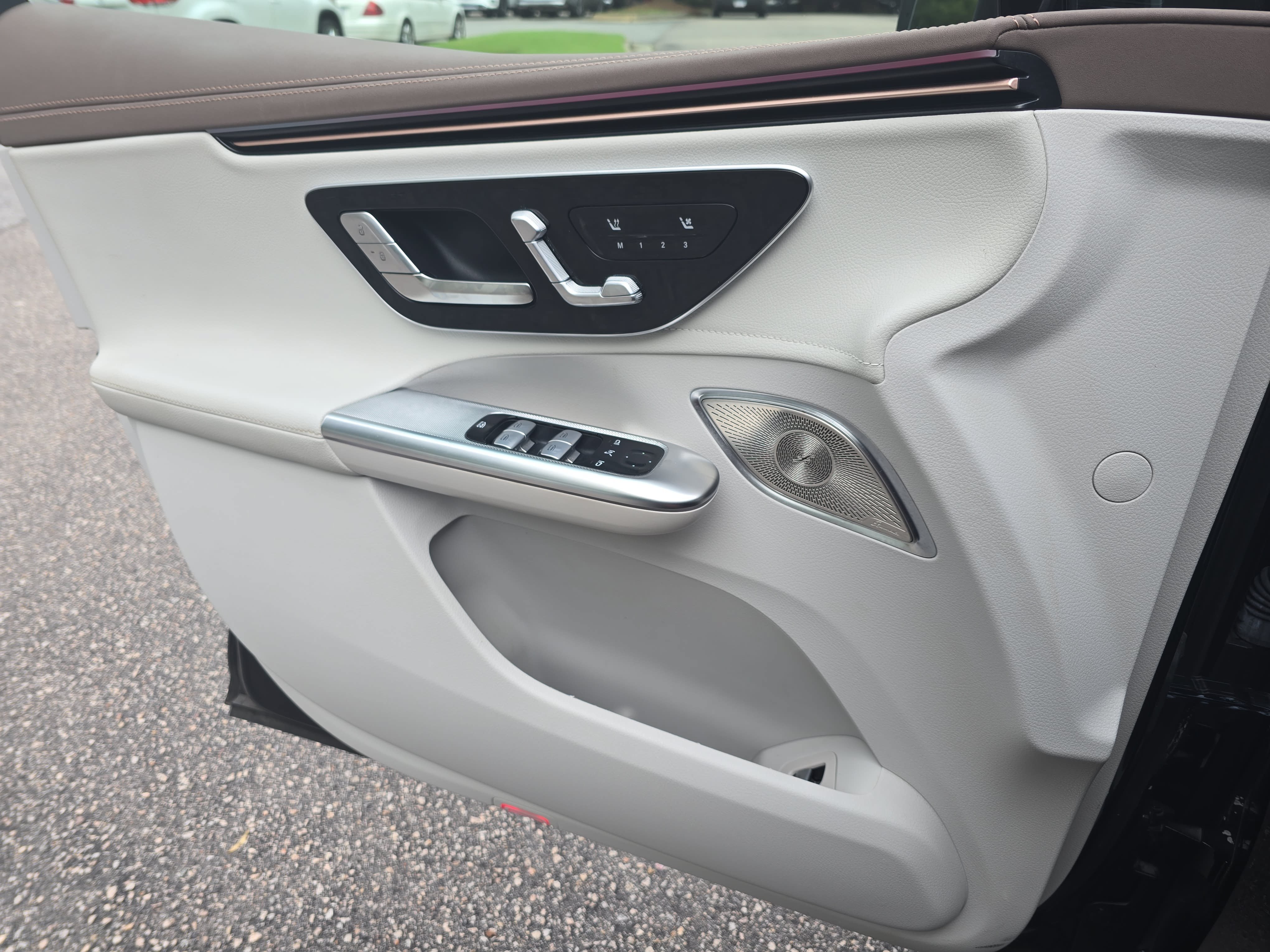 Certified 2023 Mercedes-Benz EQE 350+ SUV image 27