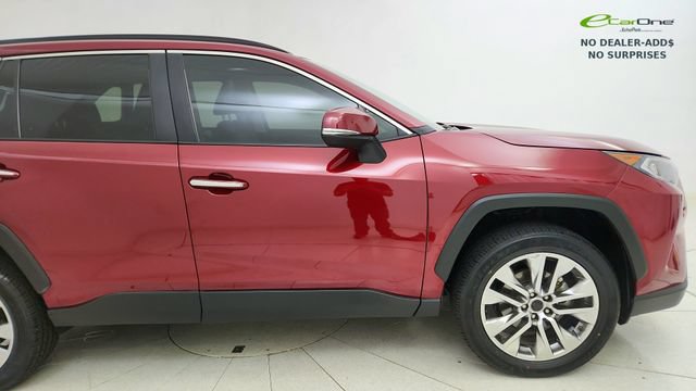 Used 2019 Toyota RAV4 Limited FWD image 7